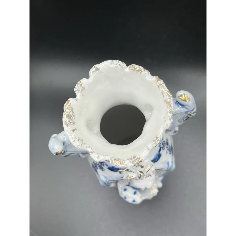 Vtg Norleans Victorian Vase White & Blue with‎ with Gold Trim Sitting Girl 7.5